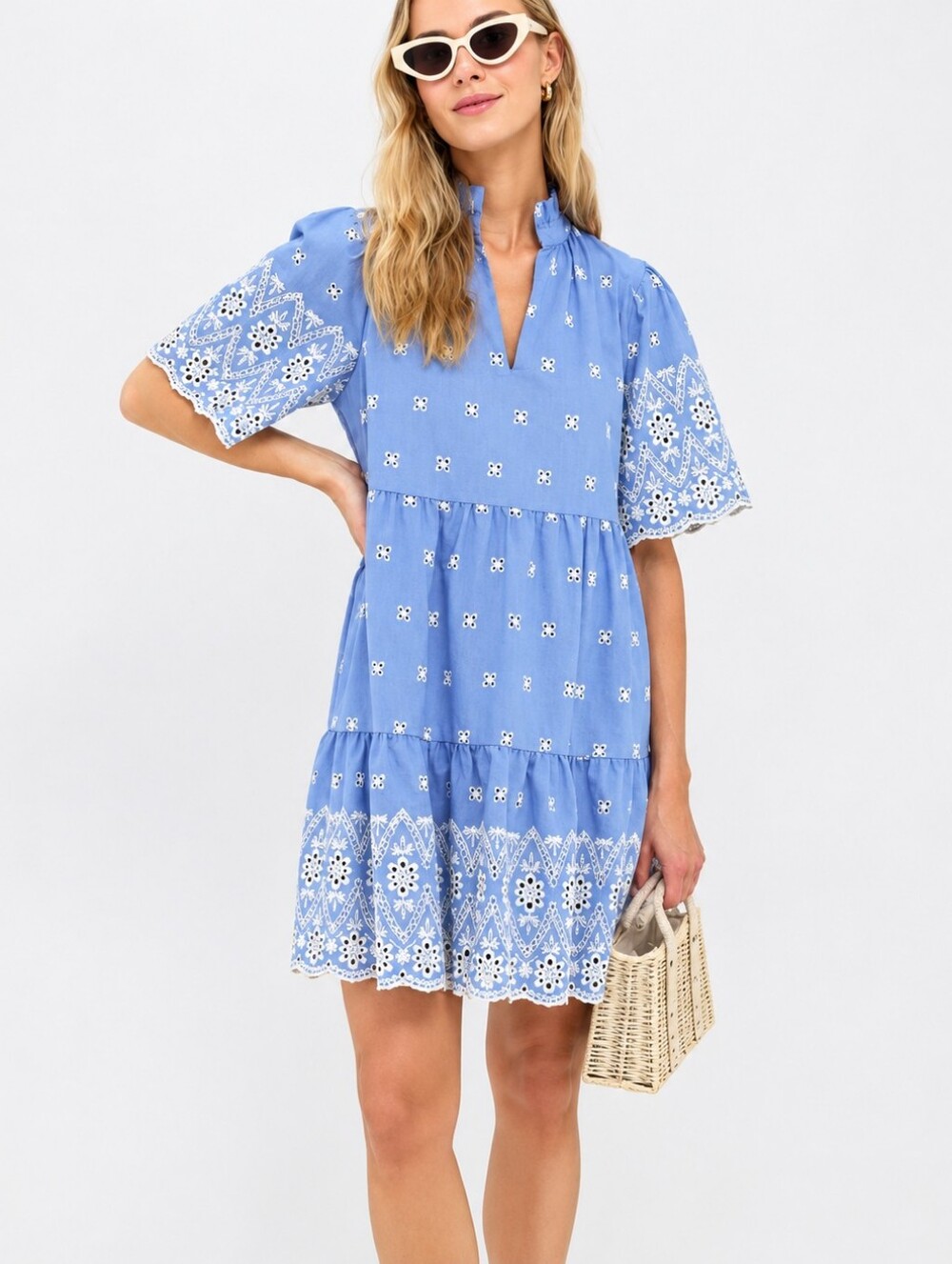 NWT Tuckernuck Blue Chambray Embroidered Crawford Floral Dress Size Large